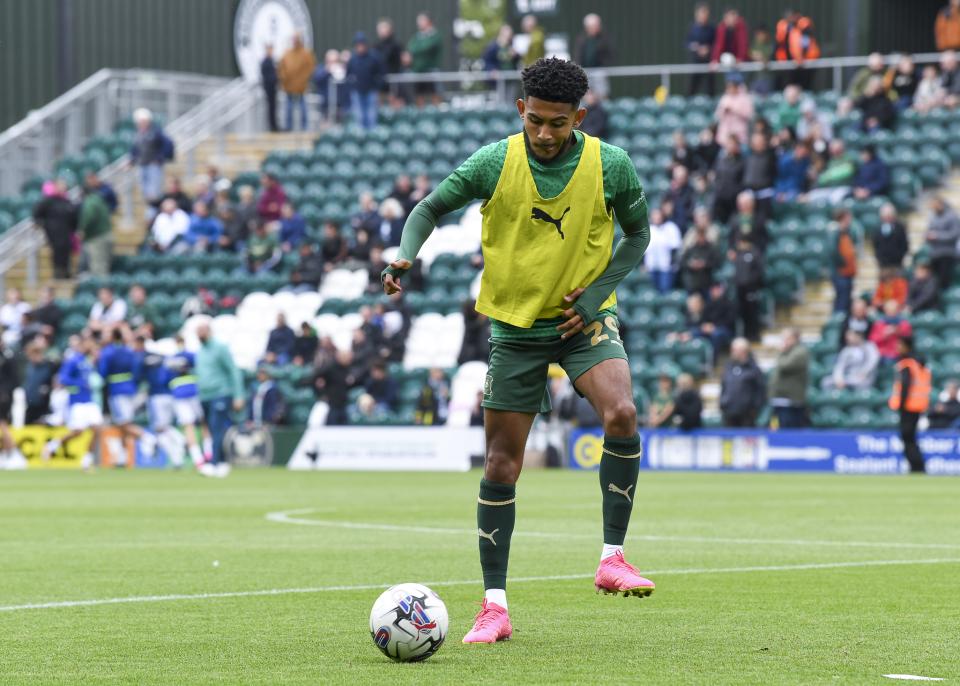 Gallery | Huddersfield Town (H)