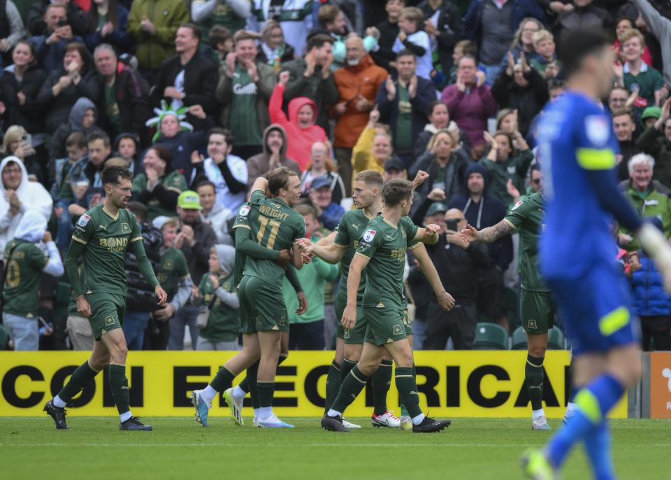 Gallery | Huddersfield Town (H)