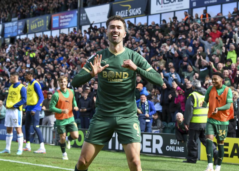 Gallery | Huddersfield Town (H)