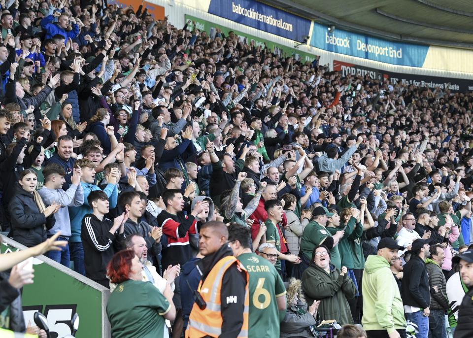 Gallery | Huddersfield Town (H)