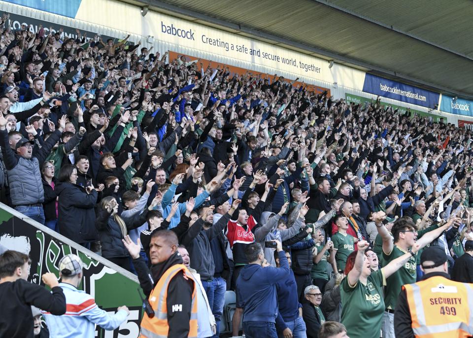 Gallery | Huddersfield Town (H)