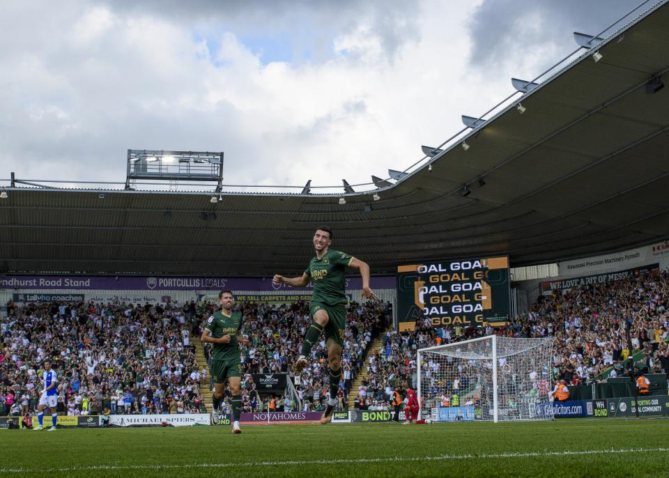 Match Gallery | Blackburn Rovers (H)