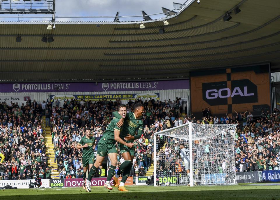 Gallery | Norwich City (H)
