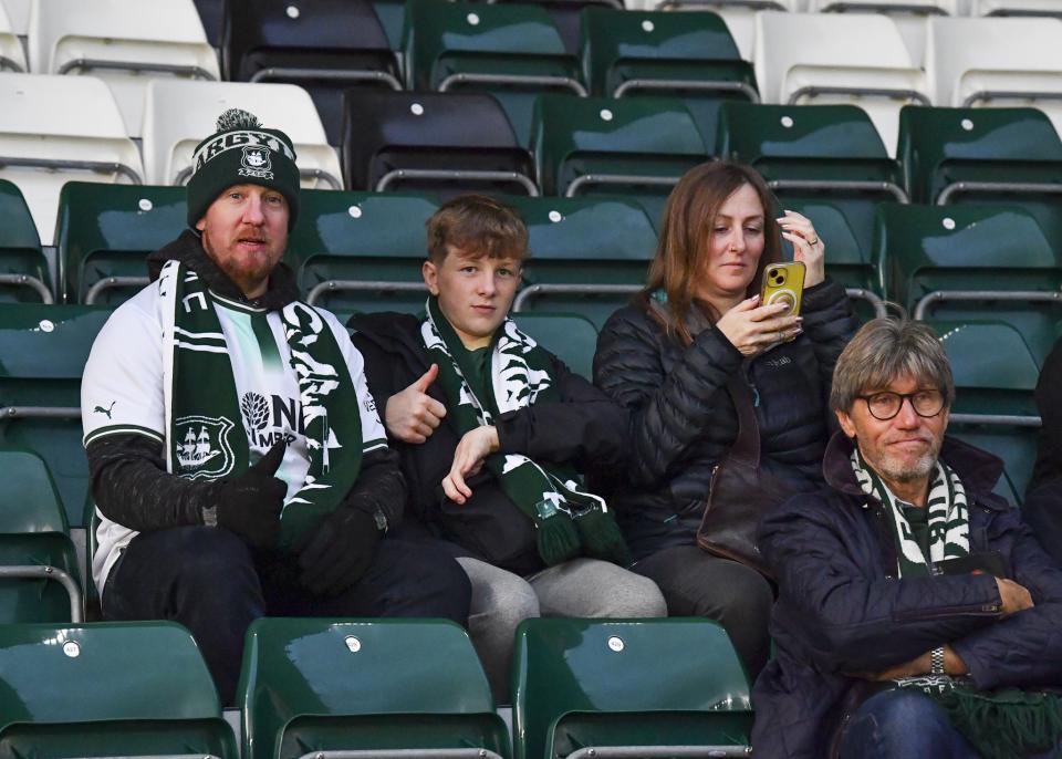 Match Gallery | Millwall (H)