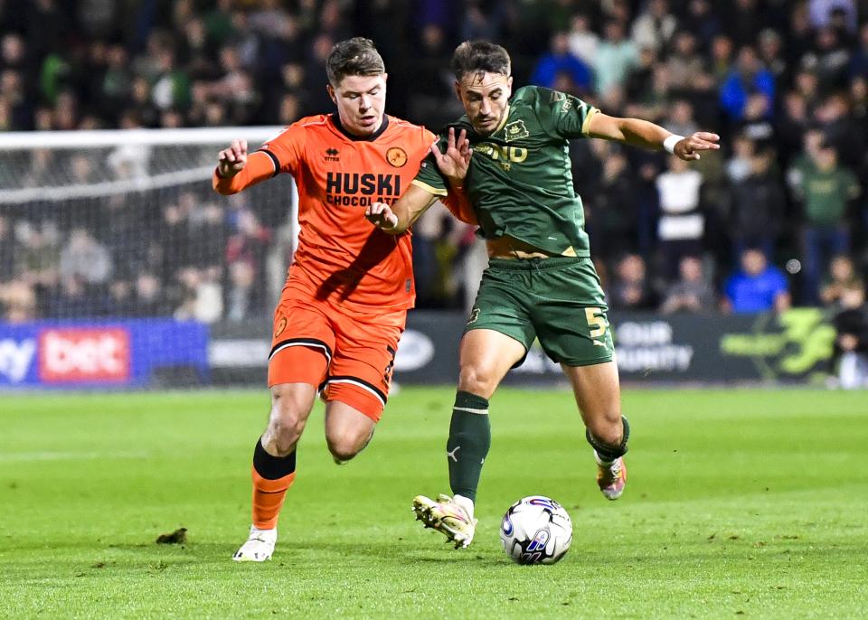 Match Gallery | Millwall (H)