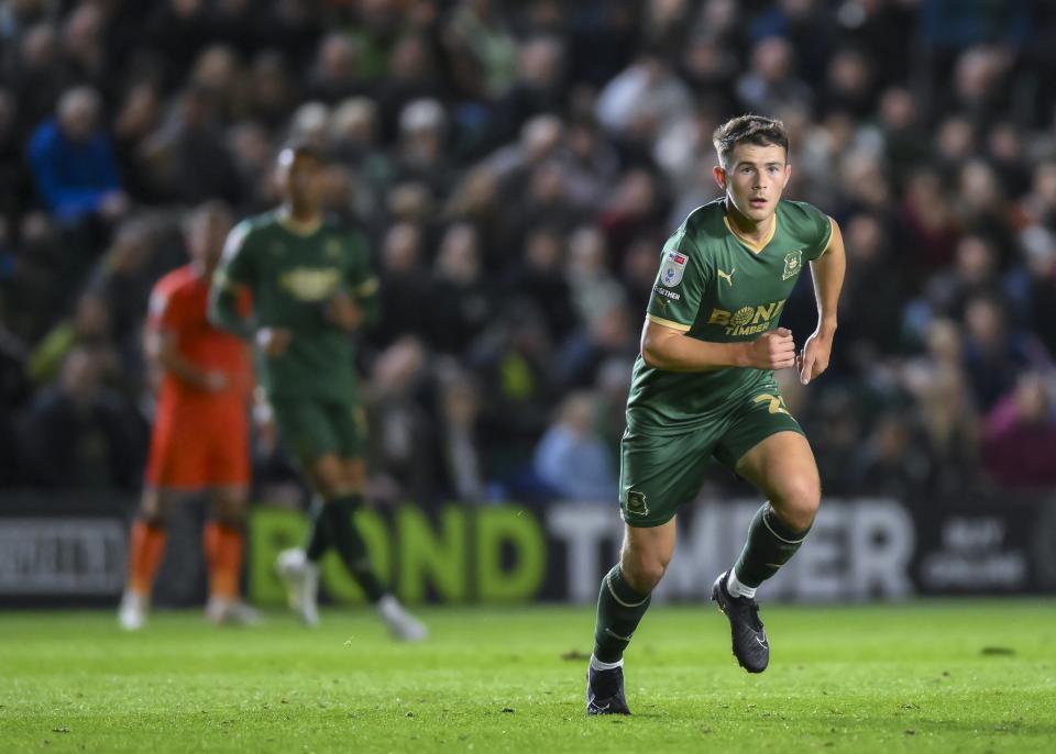 Match Gallery | Millwall (H)