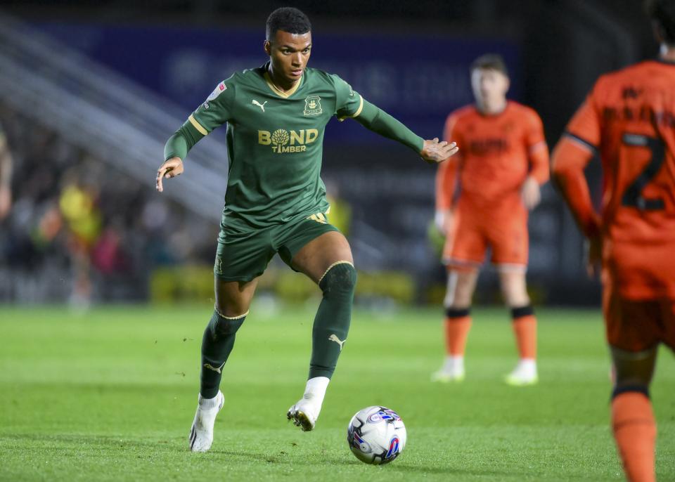 Match Gallery | Millwall (H)