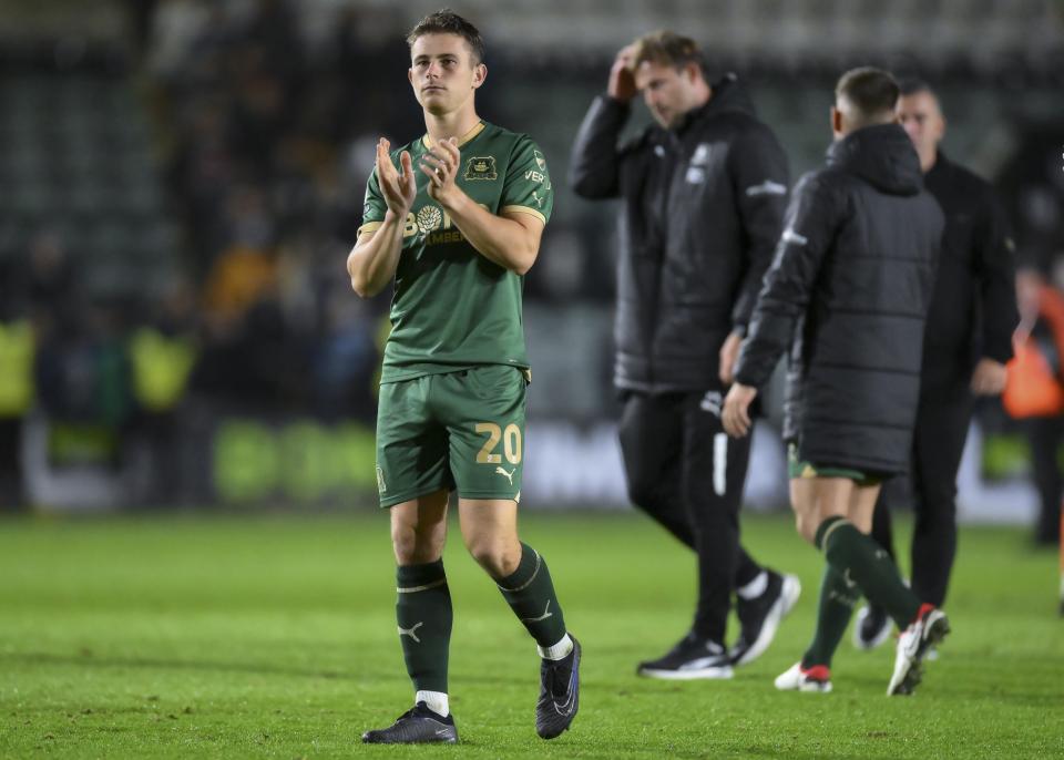 Match Gallery | Millwall (H)