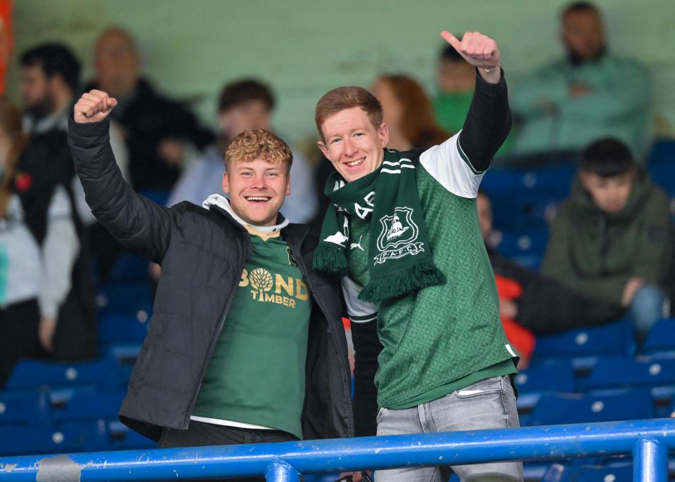 Match Gallery | Leeds United (A)