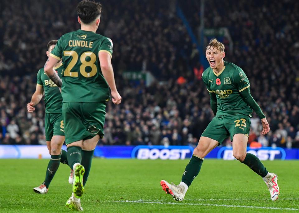 Match Gallery | Leeds United (A)