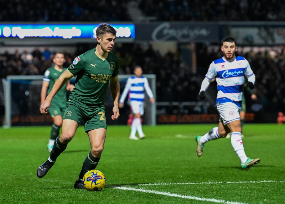 Match Gallery | QPR (A)