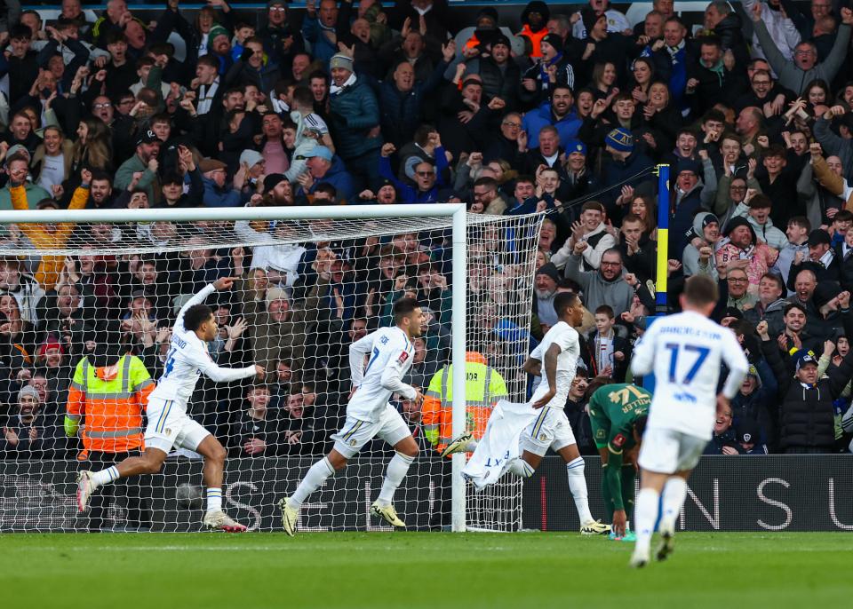 Match Gallery | Leeds United v Argyle