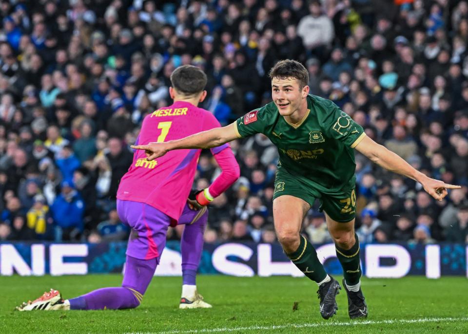 Match Gallery | Leeds United v Argyle