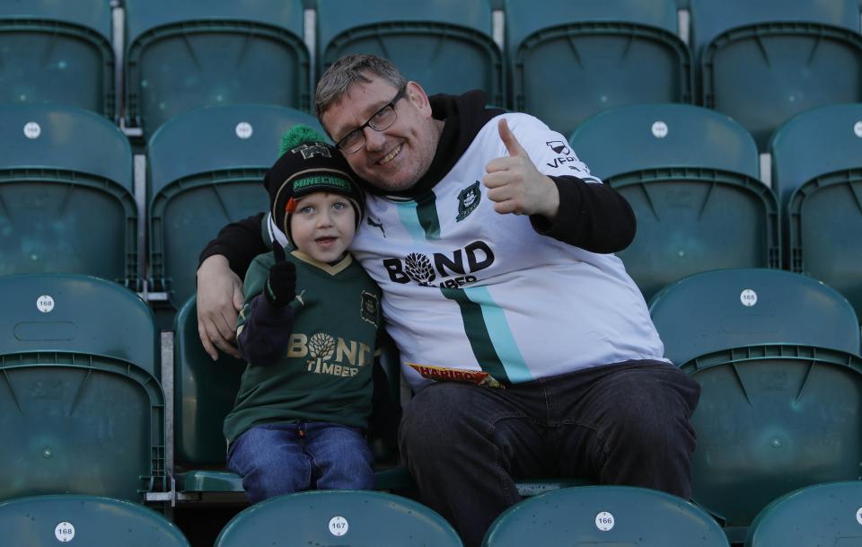 Match Gallery | Sutton United (H)