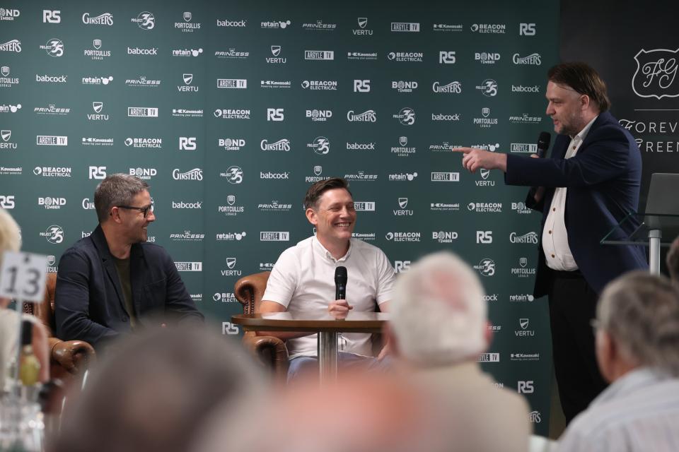 Gallery | 2003/04 Anniversary Event