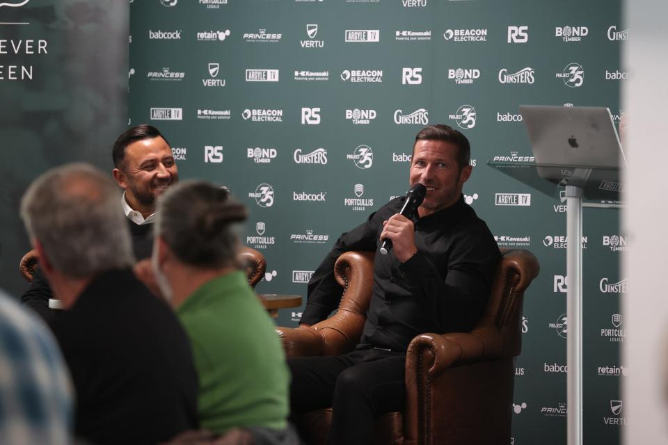 Gallery | 2003/04 Anniversary Event