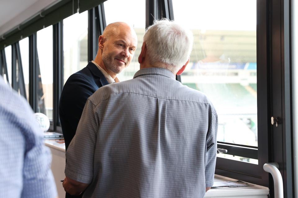 Gallery | 2003/04 Anniversary Event