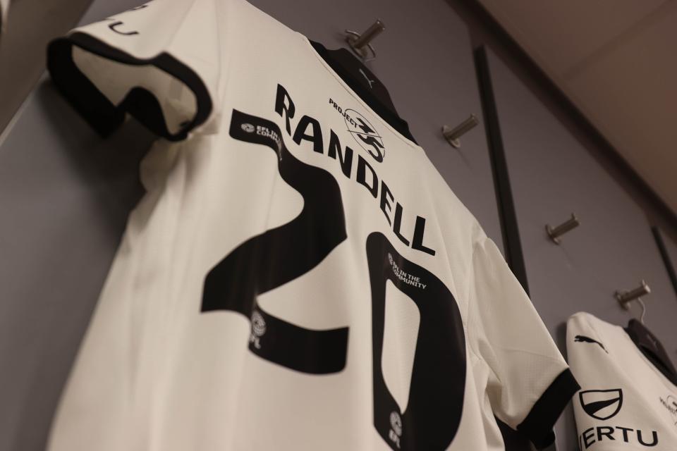 Gallery | Burnley (A)