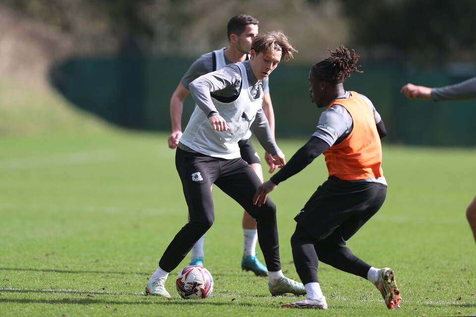 Training Gallery | Manchester City (A)