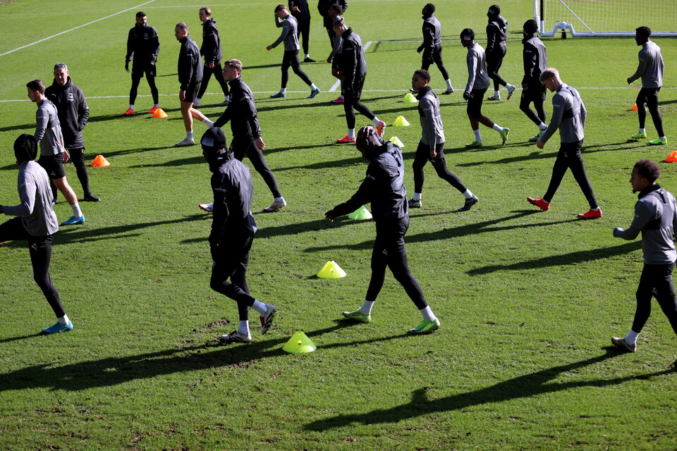 Training Gallery | Manchester City (A)