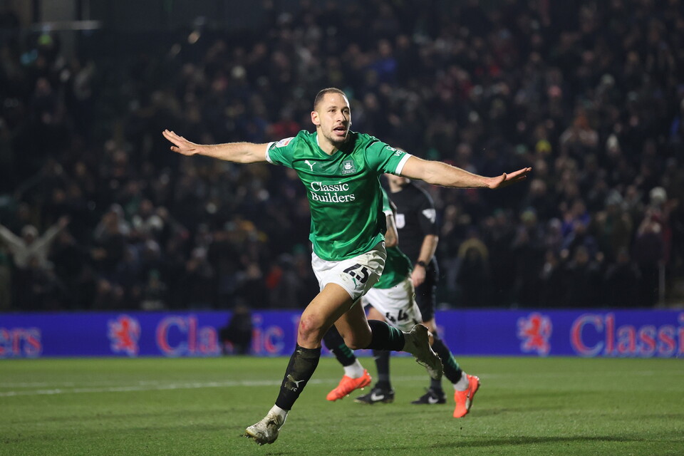 Match Gallery | Millwall (H)