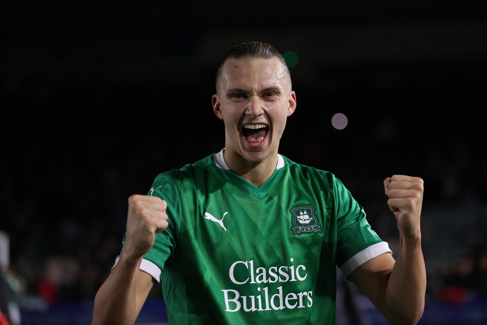 Match Gallery | Millwall (H)