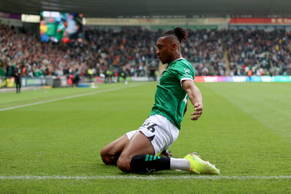 Match Gallery | Sheffield United (H)