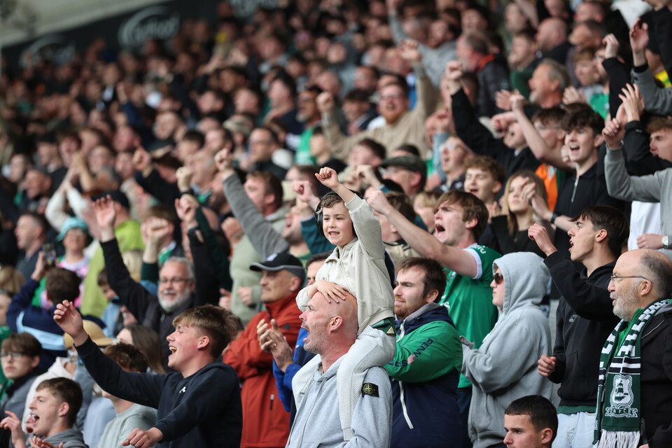 Match Gallery | Sheffield United (H)