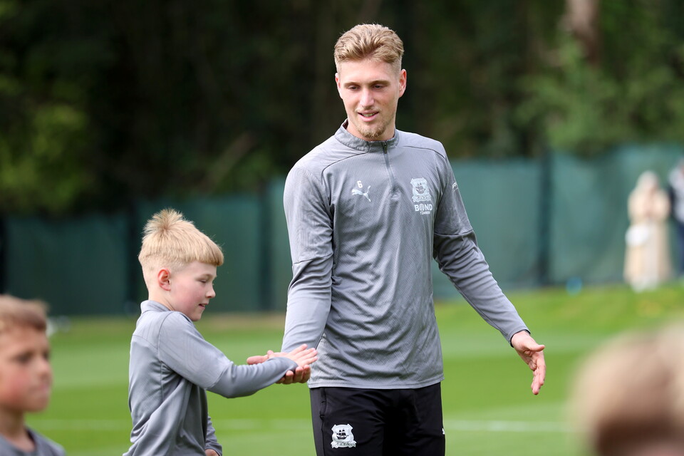 Gallery | Under-8s train with the first-team