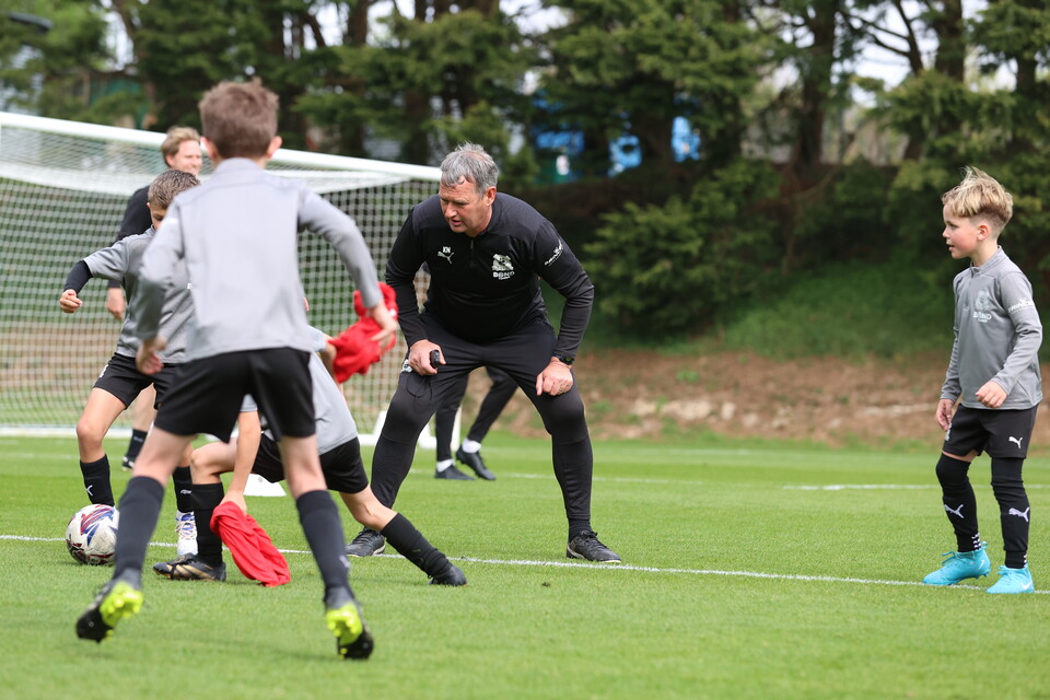 Gallery | Under-8s train with the first-team