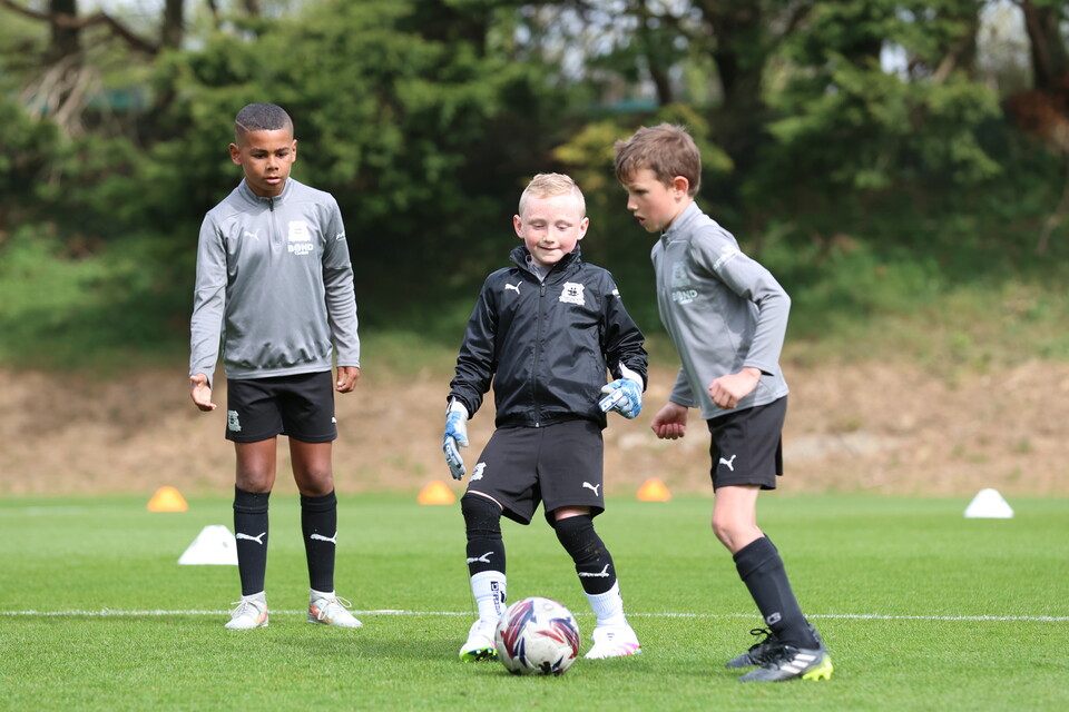 Gallery | Under-8s train with the first-team