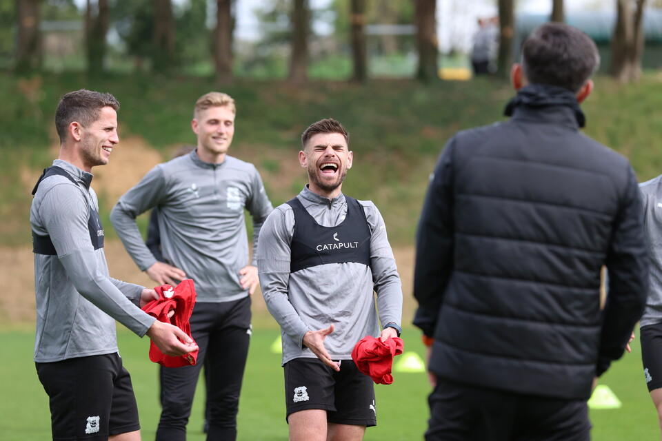 Gallery | Under-8s train with the first-team