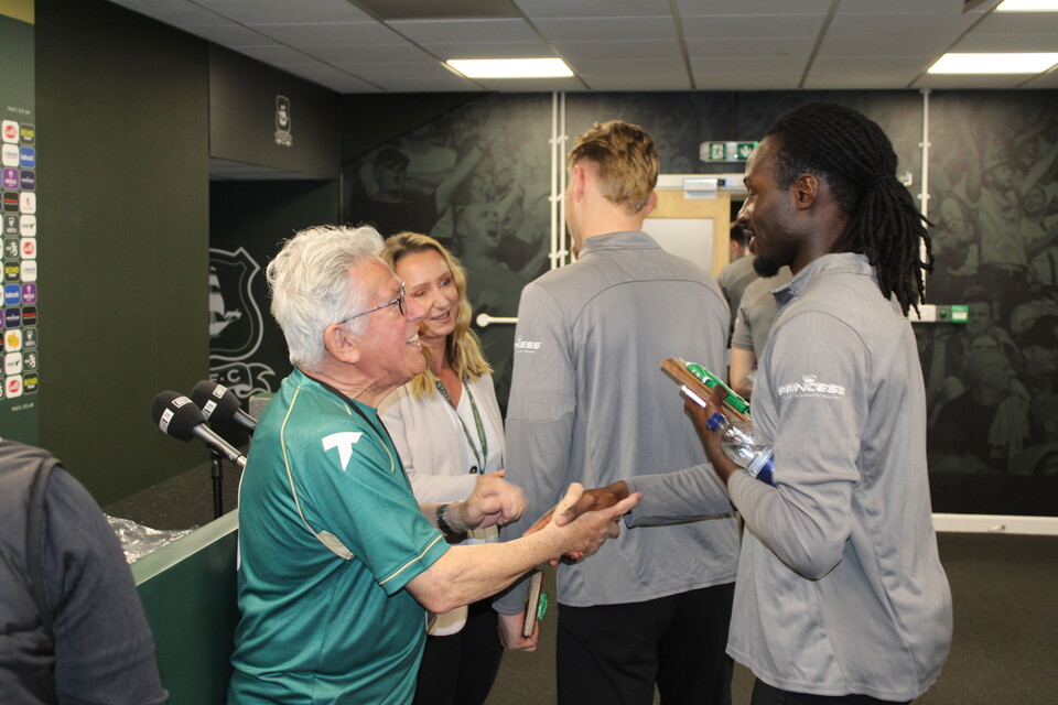 Gallery | Players receive Forever Green Plaques