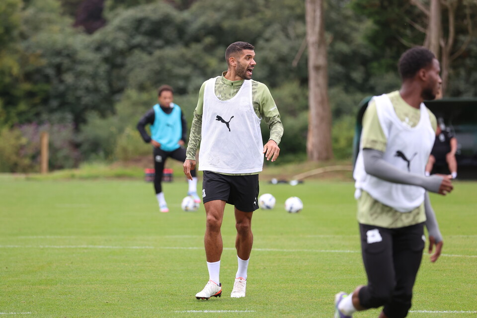 Training Gallery | Pre Torquay United (A)