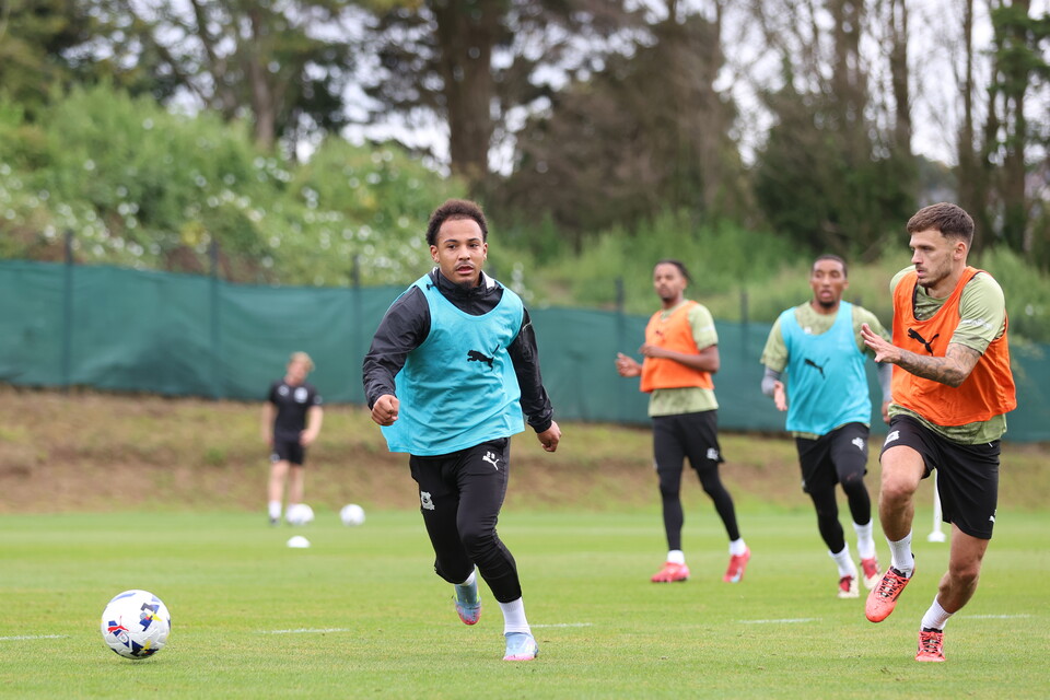 Training Gallery | Pre Torquay United (A)