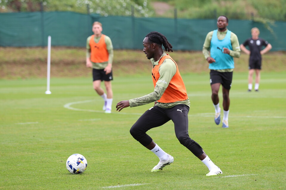 Training Gallery | Pre Torquay United (A)