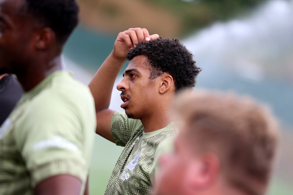 Training Gallery | Pre Barnsley (H)