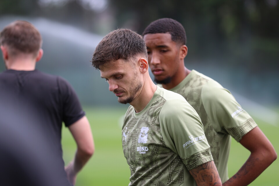 Training Gallery | Pre Barnsley (H)