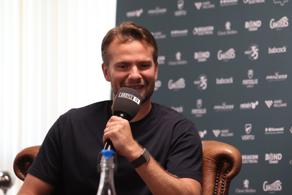 Gallery | An Evening with Tom Cleverley