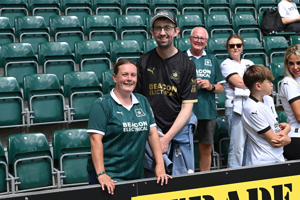 Fan Gallery | Bristol City (H)