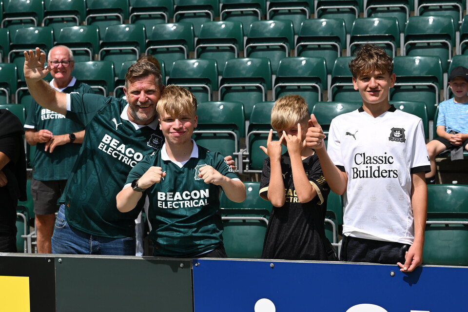 Fan Gallery | Bristol City (H)