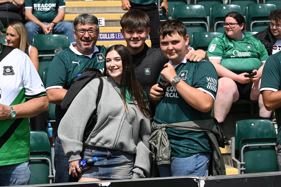 Fan Gallery | Bristol City (H)