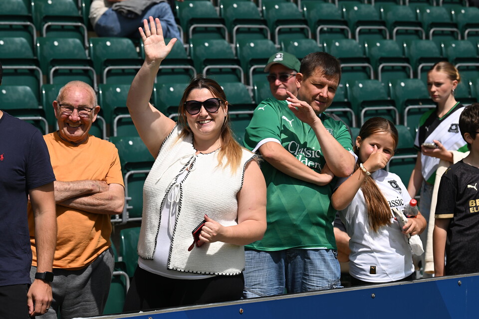 Fan Gallery | Bristol City (H)