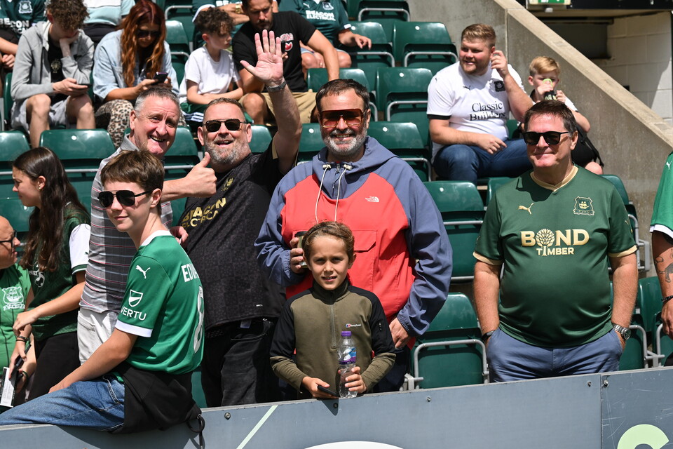 Fan Gallery | Bristol City (H)