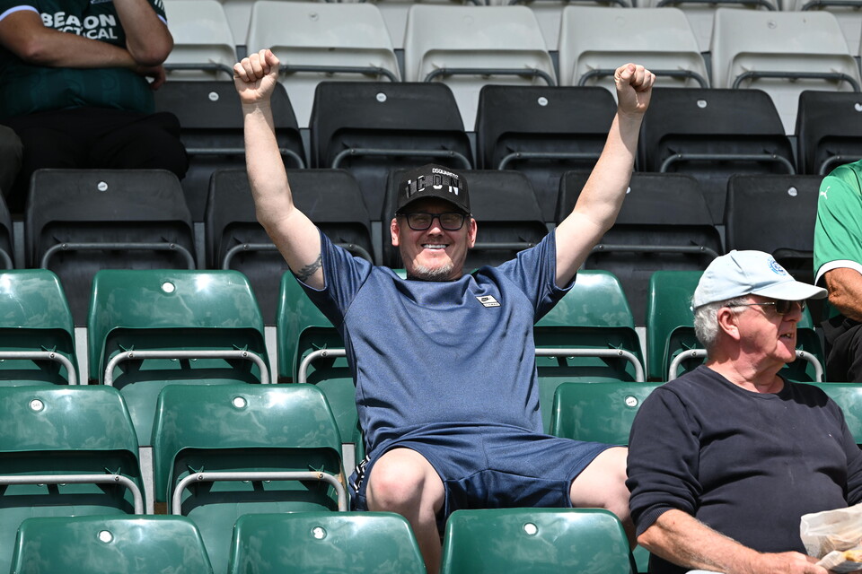 Fan Gallery | Bristol City (H)