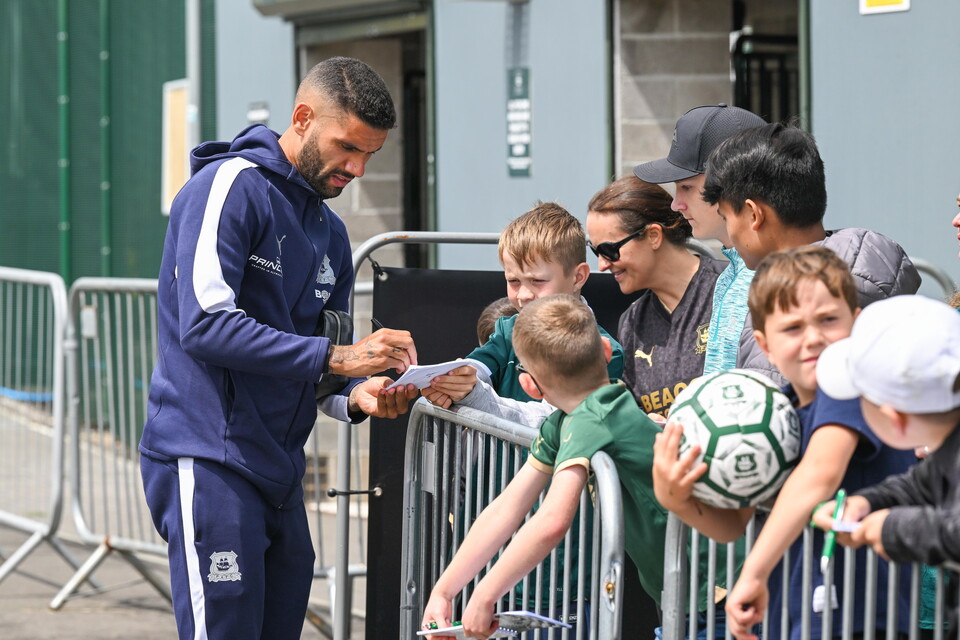Fan Gallery | Bristol City (H)