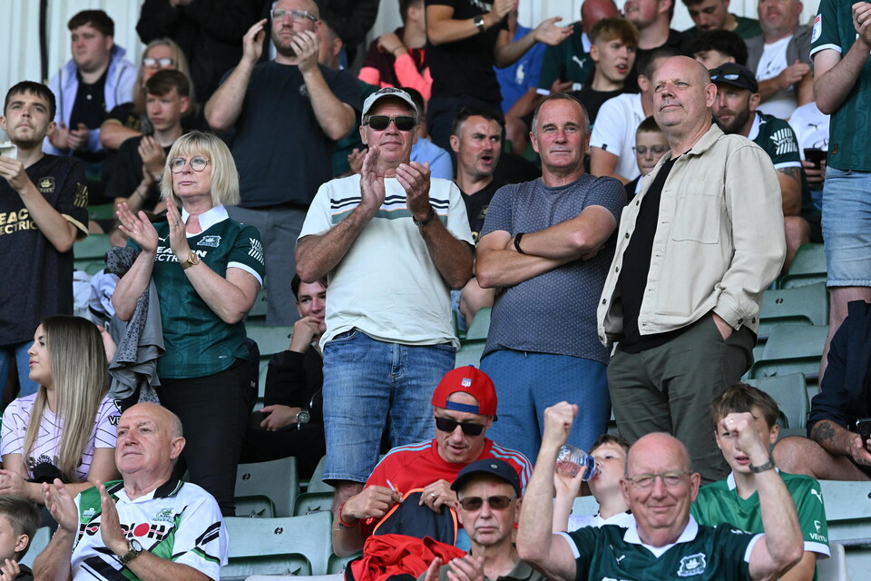 Fan Gallery | Bristol City (H)