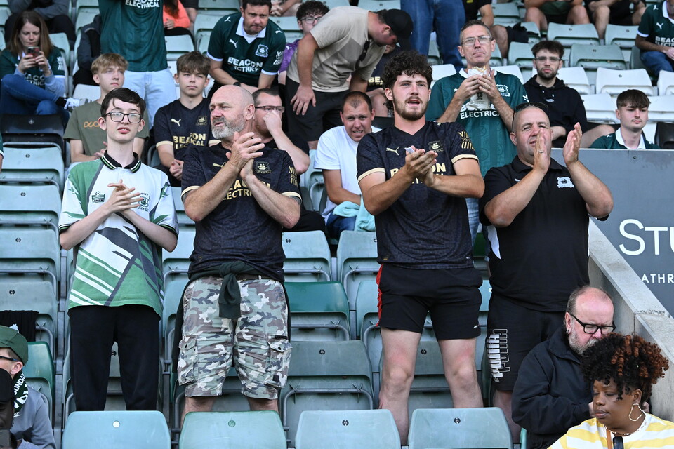 Fan Gallery | Bristol City (H)