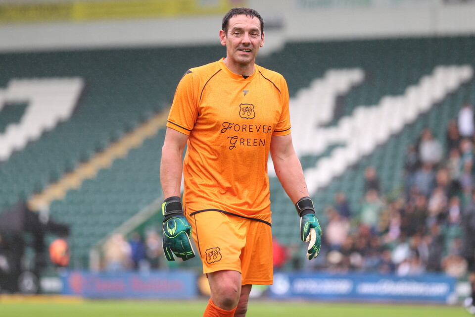 Gallery | Celebrities v Forever Green