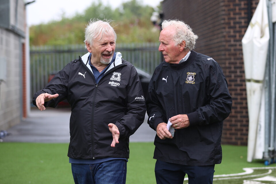 Gallery | Celebrities v Forever Green